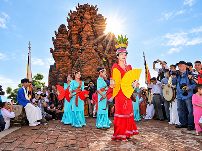 Mùa Katê về với gốm Chăm: Hành trình đưa di sản vươn tới tầm vóc đại diện nhân loại