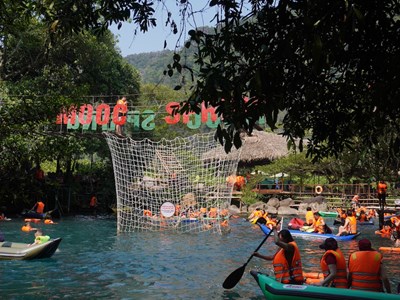 Hơn 310.000 lượt khách đến Quảng Bình dịp nghỉ lễ