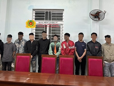 Khởi tố nhóm lừa đảo qua mạng “Băng mũ rơm”