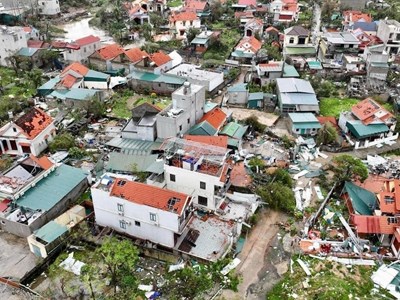Kỹ năng “đón” bão từ kinh nghiệm miền Trung
