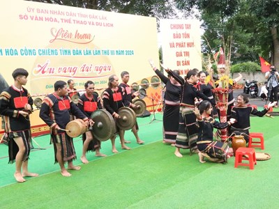 Ngày hội của nghệ nhân cồng chiêng