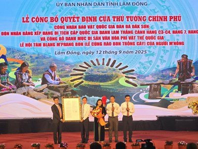 Đàn đá Đắk Sơn được công nhận là bảo vật quốc gia