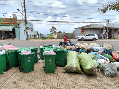 Lâm Đồng: Siết quản lý chất thải sinh hoạt, quyết không để rác tồn đọng