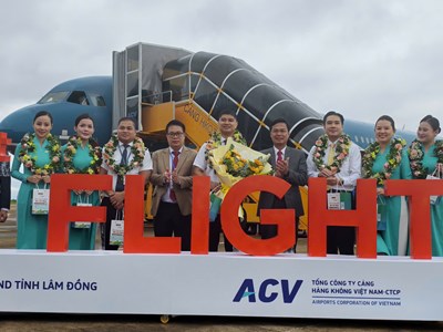 Lâm Đồng: Đón chuyến bay đầu tiên khi sân bay Liên Khương khai thác trở lại