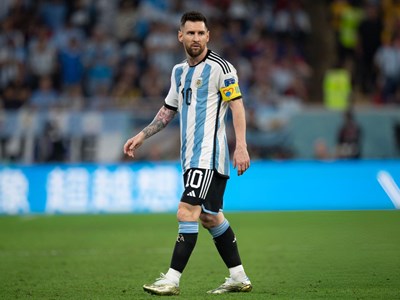 Messi và những biệt danh thú vị: Từ 'bọ chét' cho tới 'quái thú'