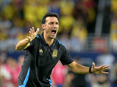 Thua cay đắng, HLV Argentina chỉ ra sai lầm chí mạng của trọng tài