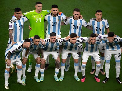 Nhà vô địch World Cup tham gia cuộc 'đình công' bóng đá