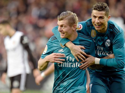 Toni Kroos nói thẳng: 'Ghi bàn là một cơn nghiện với Ronaldo'