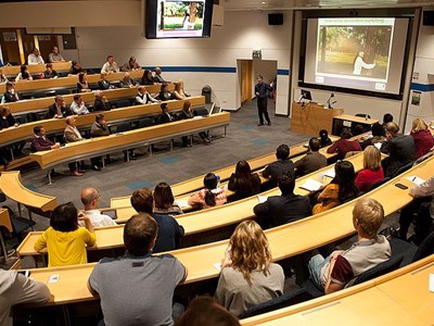 5 ngành học không bao giờ lỗi thời