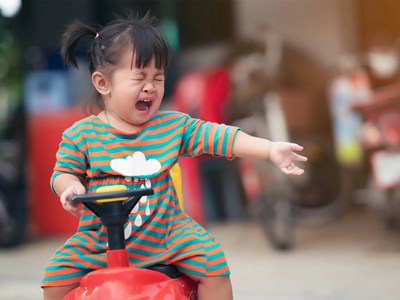 Hiện tượng lạ bị phát hiện: Thứ hủy hoại một đứa trẻ không phải tiền bạc mà là 3 thói xấu cha mẹ đã gieo cho chúng