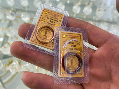 Cầm 30 triệu thưởng Tết đi mua vàng, tôi hối hận 1 điều