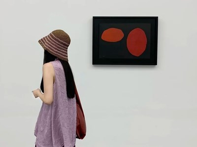 Lì xì 750.000 đồng bị mắng “keo kiệt thế” ngay trên bàn ăn: Cô gái thẳng tay hủy chúc Tết