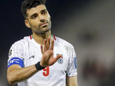 Người đại diện bác bỏ tin đồn cựu sao Inter Milan muốn về Iran cầm súng bảo vệ đất nước