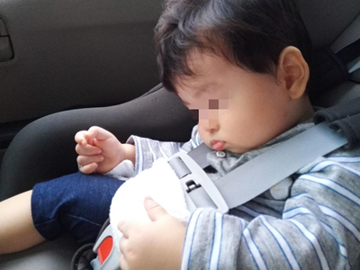 Đi xe quãng đường 200 mét, bé 1 tuổi bị liệt nửa người: Bác sĩ cảnh báo sai lầm nhiều cha mẹ mắc phải