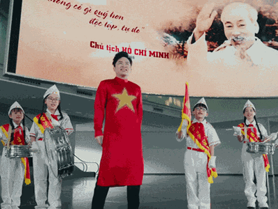 Xúc động 3 thế hệ nghệ sĩ Việt thể hiện tình yêu tới Bác Hồ, mức cát-xê của Tùng Dương gây bất ngờ 