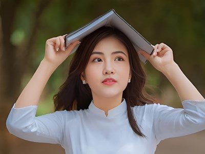 Trong tiếng Việt có một từ không mang nghĩa gì cụ thể nhưng ai cũng dùng hàng ngày