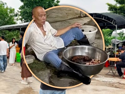  Dán luôn biển cảnh báo “ăn vào dễ đi ngoài” nhưng khiến khách càng đuổi càng tới