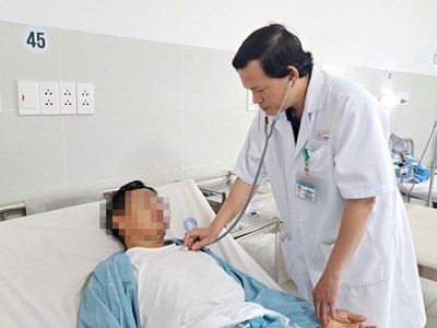 Phẫu thuật thành công cắt khối phổi hiếm gặp cho nam bệnh nhân 57 tuổi