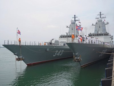 Đội tàu Hải quân Nga cập cảng Tiên Sa, bắt đầu chuyến thăm hữu nghị TP Đà Nẵng