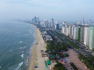 Đà Nẵng xác định nguyên nhân gây mùi hôi ven biển Mỹ Khê, yêu cầu xử lý dứt điểm trong tháng 5