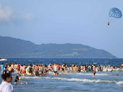 Đà Nẵng tăng cường đảm bảo an toàn tại các bãi biển du lịch