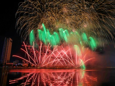 Đêm khai mạc rực rỡ sắc màu văn hóa bên bờ sông Hàn