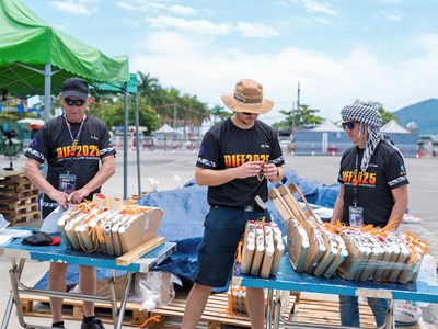 Chờ đón đêm pháo hoa “Nghệ thuật sáng tạo” giữa hai đội Việt Nam và Ba Lan