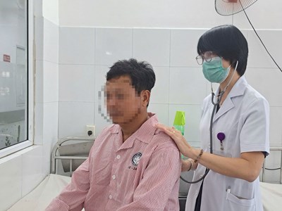 Lấy thành công dị vật đường thở ở người lớn bằng nội soi gây mê