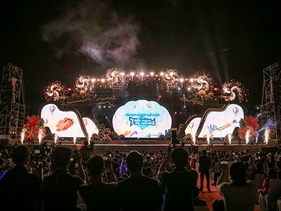 Đà Nẵng rực rỡ sắc màu với đại nhạc hội khai mạc lễ hội mùa hè 2025