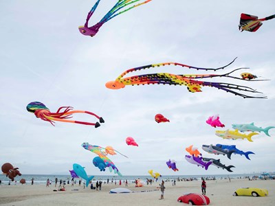 Mùa hè Đà Nẵng rực rỡ với “Sắc màu trên không”