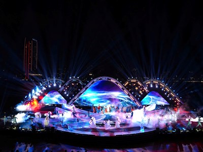 Đêm nhạc hội độc đáo bên bờ sông Hàn