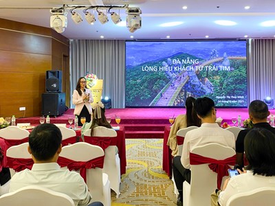 Nâng tầm phong thái chuyên nghiệp - Chìa khóa phát triển bền vững cho du lịch Đà Nẵng