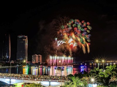 Từ lễ hội ánh sáng đến động lực kinh tế đô thị