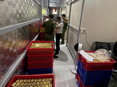 Triệt phá đường dây sản xuất, tiêu thụ gần 38.000 hũ nước yến chưng giả