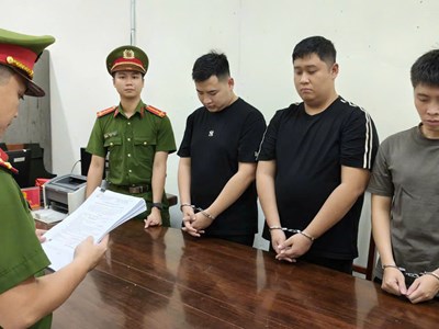 Bắt tạm giam 3 đối tượng lừa đảo tiền ảo