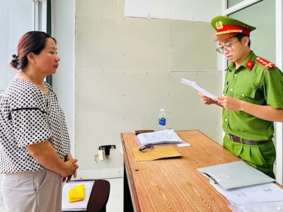 Bắt đối tượng cho vay nặng lãi, người vay lại là kẻ lừa đảo