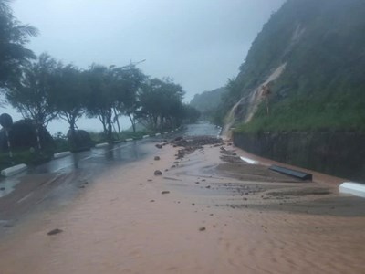 Tạm dừng tham quan bán đảo Sơn Trà do ảnh hưởng bão số 10