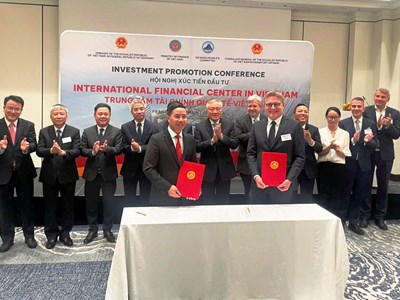 Đà Nẵng ký kết hợp tác về Trung tâm tài chính với Công ty Frankfurt Main Finance (Đức)