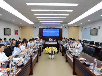 EVN làm việc với EVNGENCO2 về kế hoạch sản xuất kinh doanh