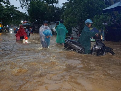 Mưa lớn gây ngập nhiều khu vực ở Đà Nẵng