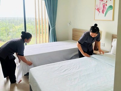 Hoiana mở cửa đón người dân địa phương tránh bão số 12, hỗ trợ ăn ở miễn phí