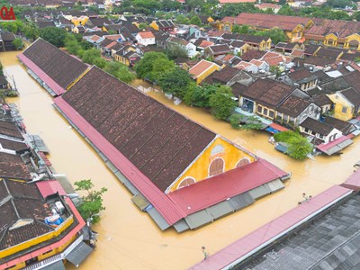 Mưa lũ lịch sử ở Đà Nẵng: 12 người chết, thiệt hại hơn 837 tỉ đồng