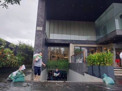 Đà Nẵng yêu cầu các cơ sở lưu trú du lịch chủ động ứng phó với bão số 13