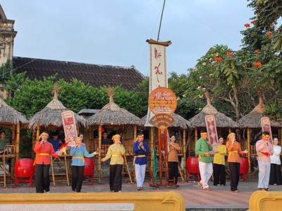 Tạm dừng tổ chức Liên hoan Hô hát Bài chòi khu vực Trung Bộ năm 2025 do thời tiết diễn biến phức tạp