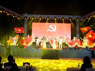 “Đảng cho ta mùa xuân” - Dấu ấn nghệ thuật chào mừng Đại hội XIV của Đảng