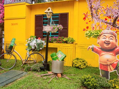 Tìm về hương vị Tết xưa giữa không gian “Chợ quê Tết” bên bờ biển Đà Nẵng