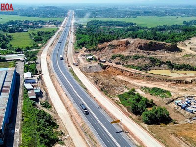 Cao tốc La Sơn - Hòa Liên hạn chế phương tiện, chỉ cho lưu thông theo khung giờ