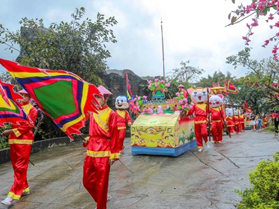 Rộn ràng du khách đón Xuân với lễ hội Thần Tài 2026