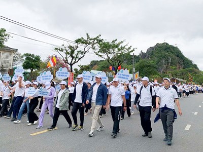 Thông điệp yêu thương từ chương trình đi bộ “Những bước chân hòa bình”