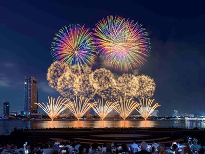 10 đội pháo hoa hội tụ DIFF 2026: Cuộc đua nghệ thuật trên bầu trời Đà Nẵng